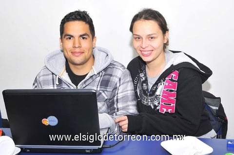 28012011 Alvarado y Paty Issa.