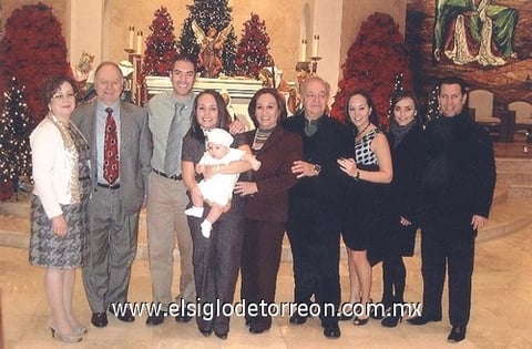 31012011 Leonardo Tsiaousopoulos fue festejado en la ciudad de Scottsdale por sus papás Claudia Oviedo y Basil Tsiaousopoulos; los acompañaron sus abuelitos paternos y maternos; así como sus tíos.