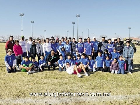 31012011  de padres e hijos del equipo de futbol del Nuevo San Isidro.