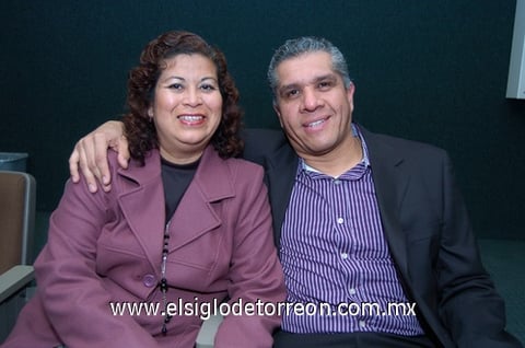 31012011 María de Ovalle y Armando Ovalle Lugo.
