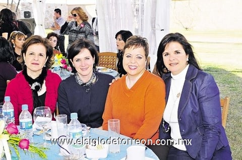 31012011 Yoyis Flores, Martita Cardoza, María Elena del Bosque y Chachis Ramón.