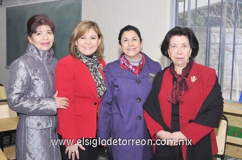 31012011 de Pérez, Laura de Díaz, Lety de Contreras y Elvita de González.