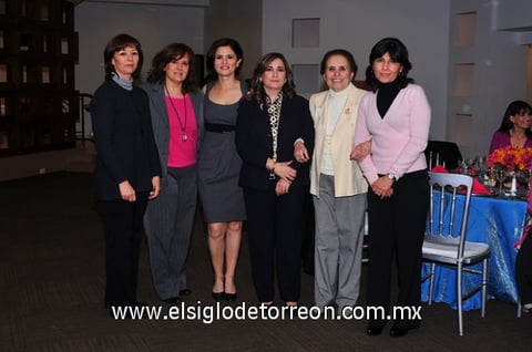 31012011  Nina, Astrid, Crisanta, Estela y Lucía.