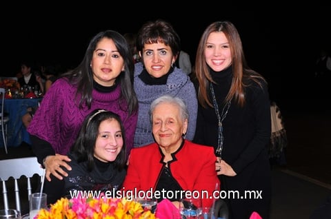 31012011 , Ángeles, Pepis, Dora y Elena.