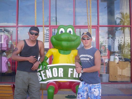 Leonardo Domínguez y Jonathan Quiñones disfrutando en un viaje.