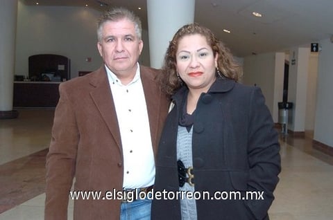 06022011 Márquez y Patricia López.
