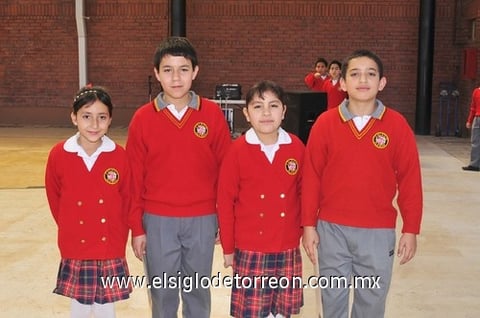 13022011 , Gustavo, Alexa Paola y Jesús Alejandro.