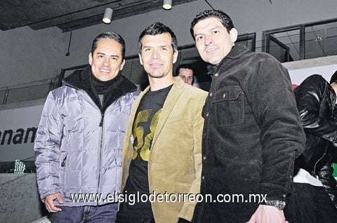 Marín Arreola, Jared Borgetti y Daniel Hernández.