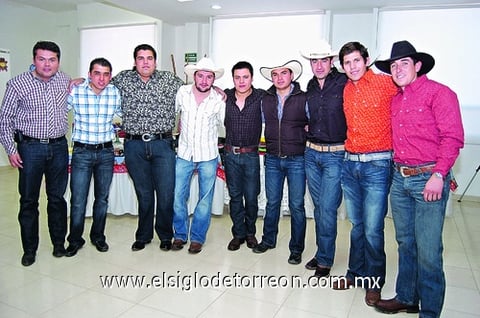 Cristóbal, Eliud, Carlos, Paco, Óscar, Javier, Ricardo, Miguel y Roberto.
