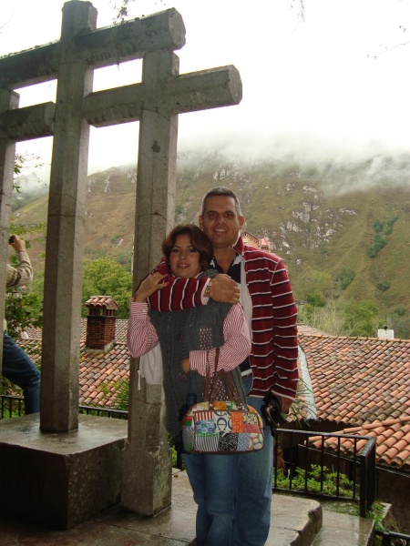 Cueva de Nuestra señora de Covadonga, España  Fotografía enviada por Feris.