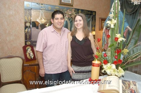 22022011  García y Marcela Monserrat.
