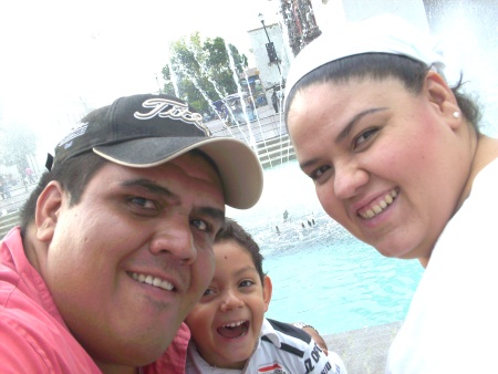 FAMILIA García Romero en visita a la ciudad de Irapuato, Guanajuato.