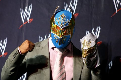 La intención del luchador es la de hacer crecer su imagen y acaparar otros mercados distintos al mexicano, a través de su llegada a la WWE.