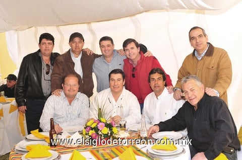 Fernando, Antonio, Juan Carlos, Ricardo, Gerardo, Jorge, Micro, Martín y Efraín.