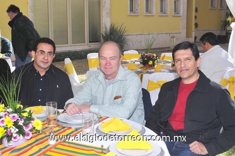 Arturo, Fernando y Santiago.