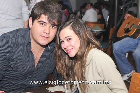 Andrés Fernández y Mariana Villarreal.