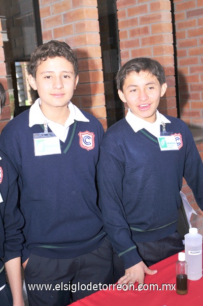01032011 Liñán, Alhelí Gutiérrez, Valeria González y JuanJosé Castro.
