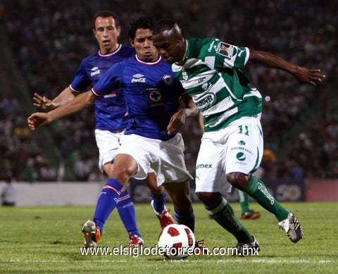 Darwin Quintero tuvo algunas oportunidades de gol las cuales no se concretaron.