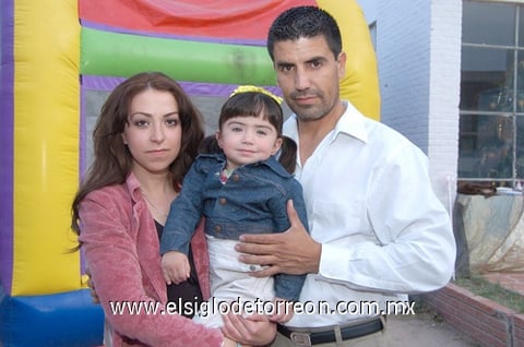 03032011  Bárbara cumplió dos añitos de vida y fue festejada por sus papás Sergio Ayup de Alba y Claudia Alanís de Ayup.