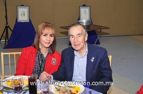 03032011  y Celso Reyes.