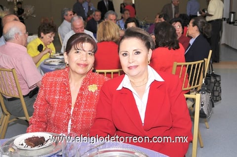 03032011  González y Flor Violeta García.