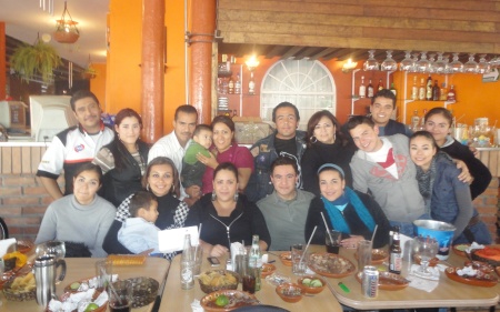 NAYELI, Omar, Liz, Josefina, Alan, Érika, Alonso, Paulina, Ricardo, Elsa, Teresita, Paco, Martita, Édgar, Angélica
y Juan Miguel.