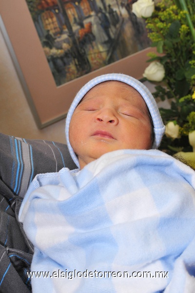 06032011  Martínez García es hijo de Liliana y Carlos Martínez.