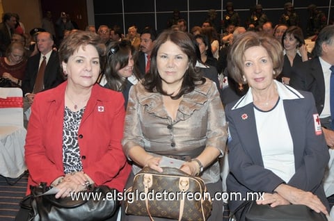 06032011  Sánchez de Jalife, Rosalba González y Josie de Iriarte.