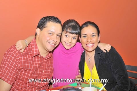 13032011 , María y Marla.