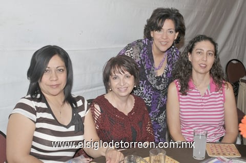 15032011  Cabello, Diana Morales, Cecy Cardiel y July Vázquez.