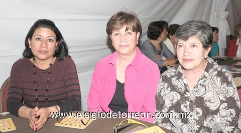 15032011 Cueto, Tita Aguilar y María Elena Aguilar.