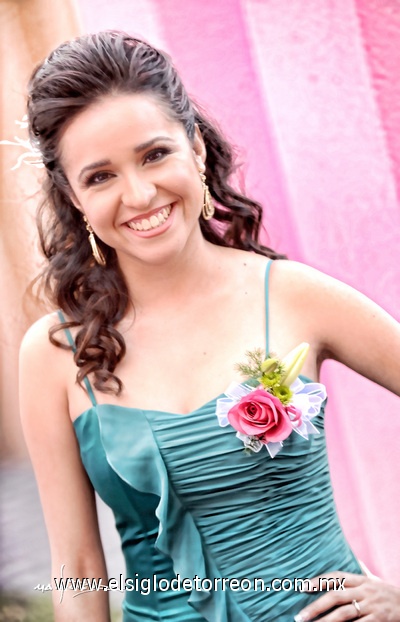 15032011 lució Isabel Soto Ayala el día de su despedida de soltera.- Maqueda Fotografía