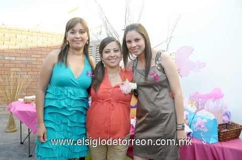 16032011  Castruita de Martín el día de su festejo en compañía de Judith Castruita de Silva, Mary Gómez de Martín, Marisol Valadez de Martín y Maguis Torres de Martínez.