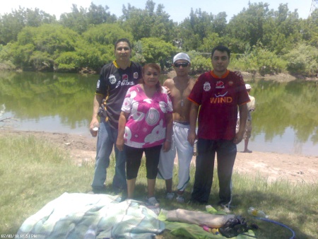 FAMILIA Quiñones Esparza.