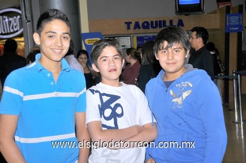 17032011  de la Torre, Mario Reyes y Óscar López.