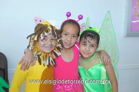 20032011 , Inessa y María del Carmen.