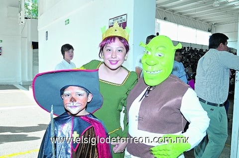 20032011  Jenni, Nancy y Karen.