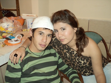 JESÚS Venegas y su esposa Nallely Santos.