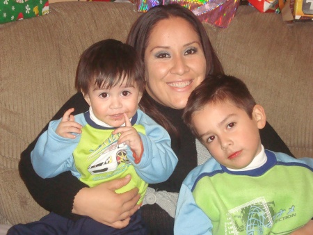 SANTIAGO, Alfa y Manuel Bocanegra.