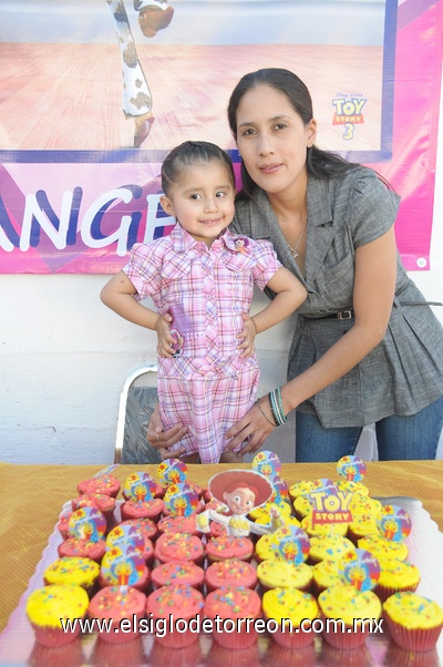 23032011  Yariel Palomo Rodríguez y su mamá Wendolín Rodríguez Hernández.