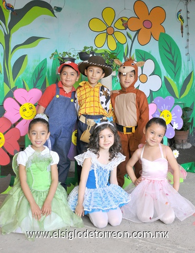 27032011  Martínez, Sofía Santos, María José Ramírez, Ángel Giovanni García, Rodrigo Camacho y Diego Gálvez.