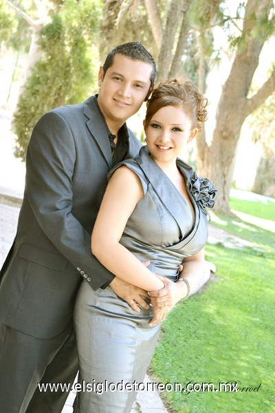 27032011  Alejandro Sánchez Antúnez y María Elena Rangel Méndez efectuaron su Presentación Religiosa el 19 de marzo de 2011 en la iglesia de San Judas Tadeo. Ellos son hijos de los señores Francisco Sánchez Beltrán y Dora Josefina Antúnez; Santiago Rangel Reyes (f) y María Elena Méndez Vda. de Rangel.- Gustavo Borroel Fotografía