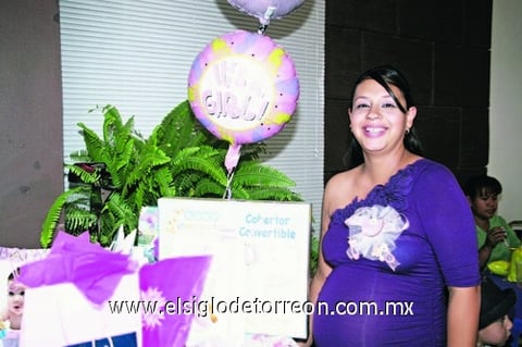 27032011 Martel espera el nacimiento de su bebita Miranda.