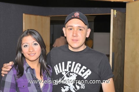 29032011  Flores y Carlos González.
