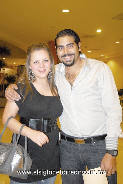 29032011 y Liza Bueno.