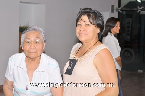 29032011  Perales y Patricia Pérez.