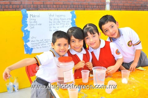 30032011  Juárez, Arantxa Valdez, Paola Verdínez y Andrés de León.