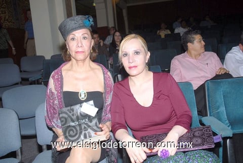 31032011 Cisneros e Yvette Chaurand.