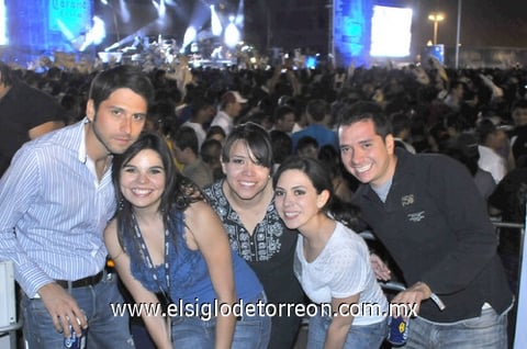 01042011 , Jaime, Monse, Ana y Alejandro.