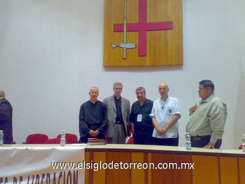 01042011  Francesco Bamonte, Pbro. Gabrielle Nanni, Ing. Germán de la Cruz y Pbro. Alberto Ferrera.